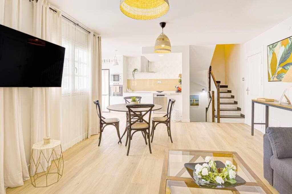 La Favorita Preciosa Villa Con Piscina Privada คอร์ราเลโฮ ภายนอก รูปภาพ