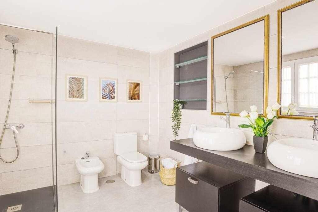 La Favorita Preciosa Villa Con Piscina Privada คอร์ราเลโฮ ภายนอก รูปภาพ